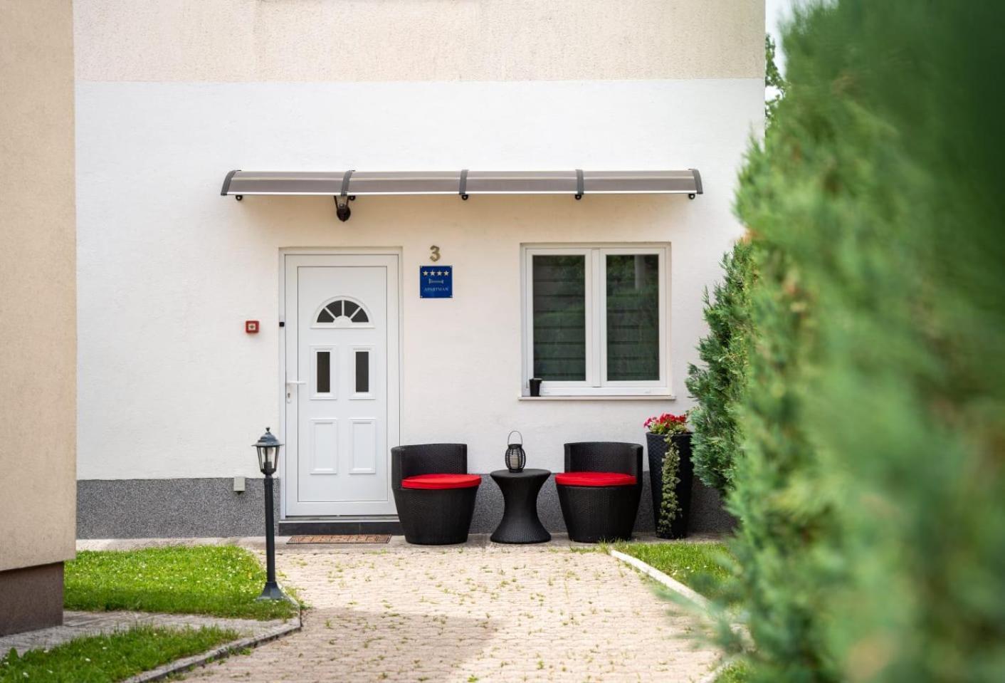 Apartman Mihovil Ґоспич Екстер'єр фото