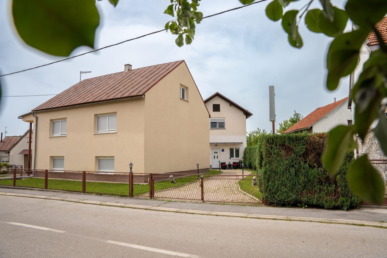 Apartman Mihovil Ґоспич Екстер'єр фото